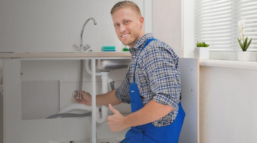 Professional Water heater repair in University Center, MI